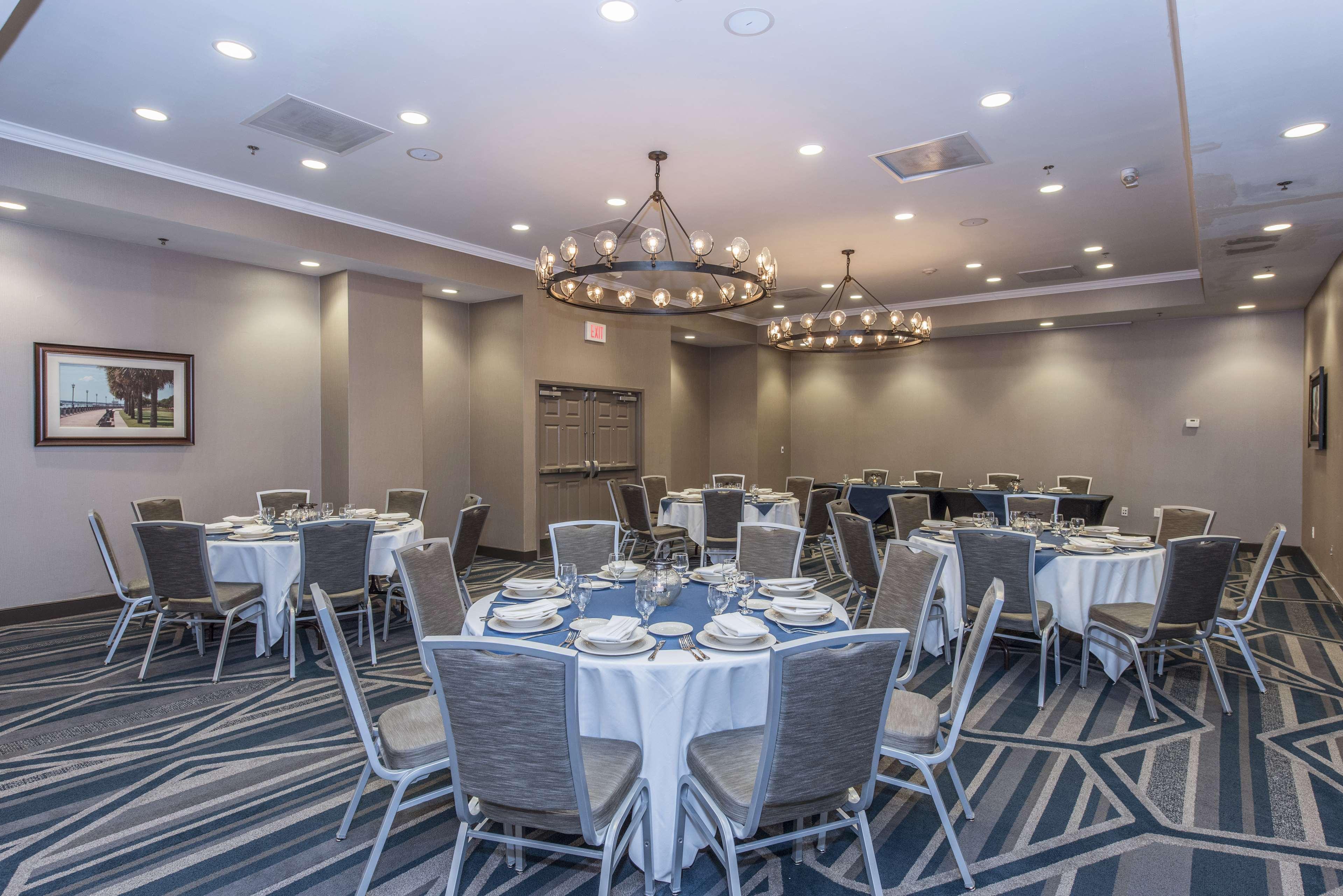 Hotel Doubletree By Hilton North Charleston - Convention Center Exterior foto