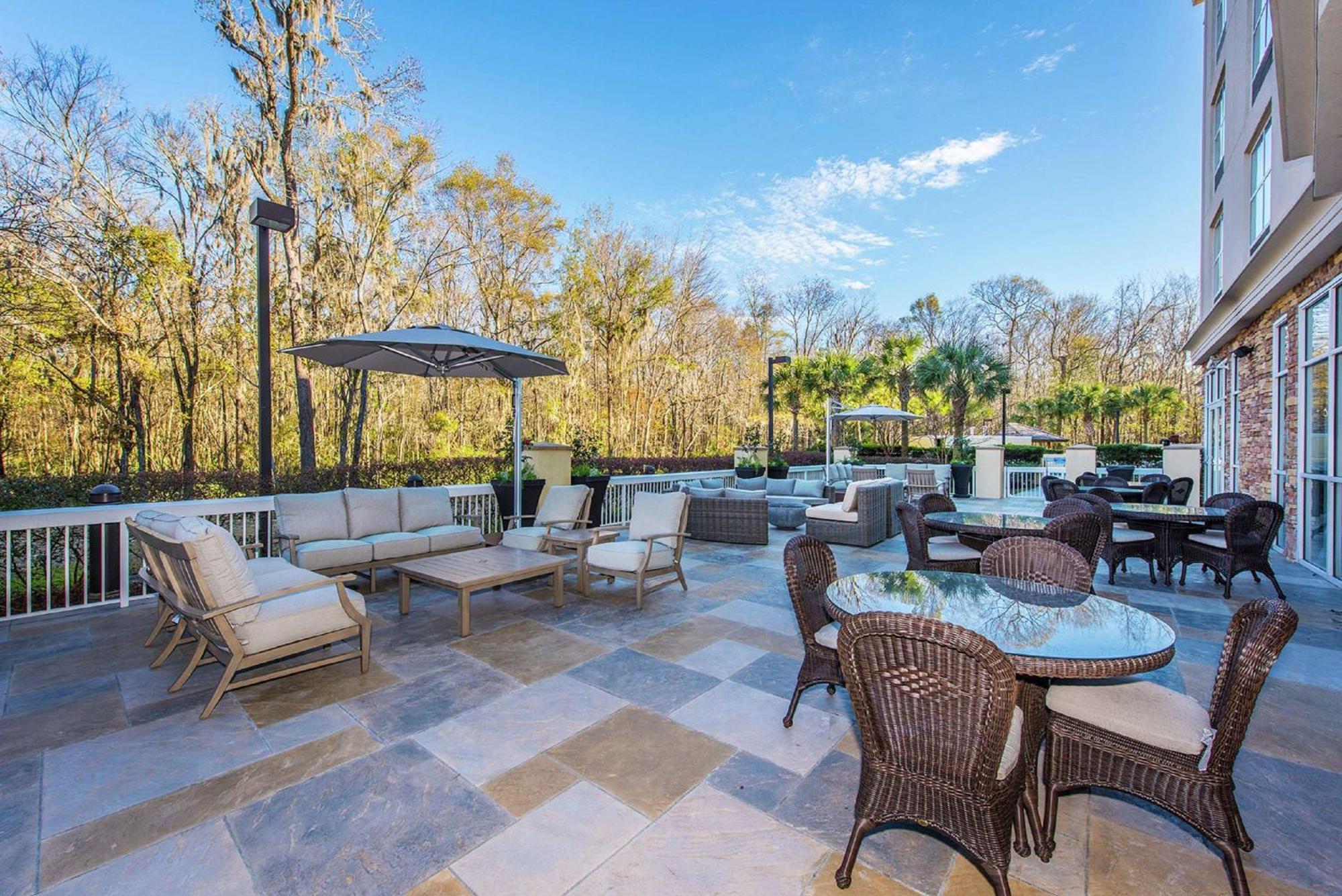 Hotel Doubletree By Hilton North Charleston - Convention Center Exterior foto